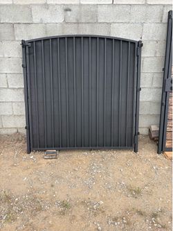 Gate