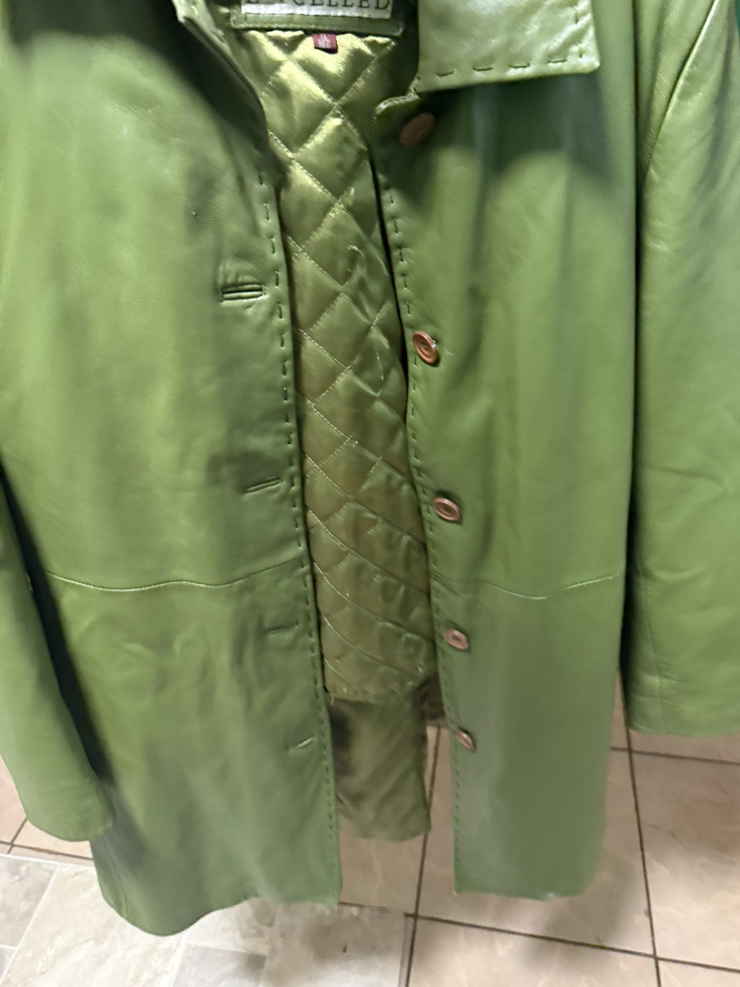 Pre-owned Women leather jacket size Xl regular