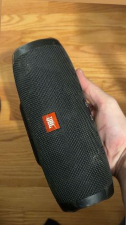 JBL charge 3