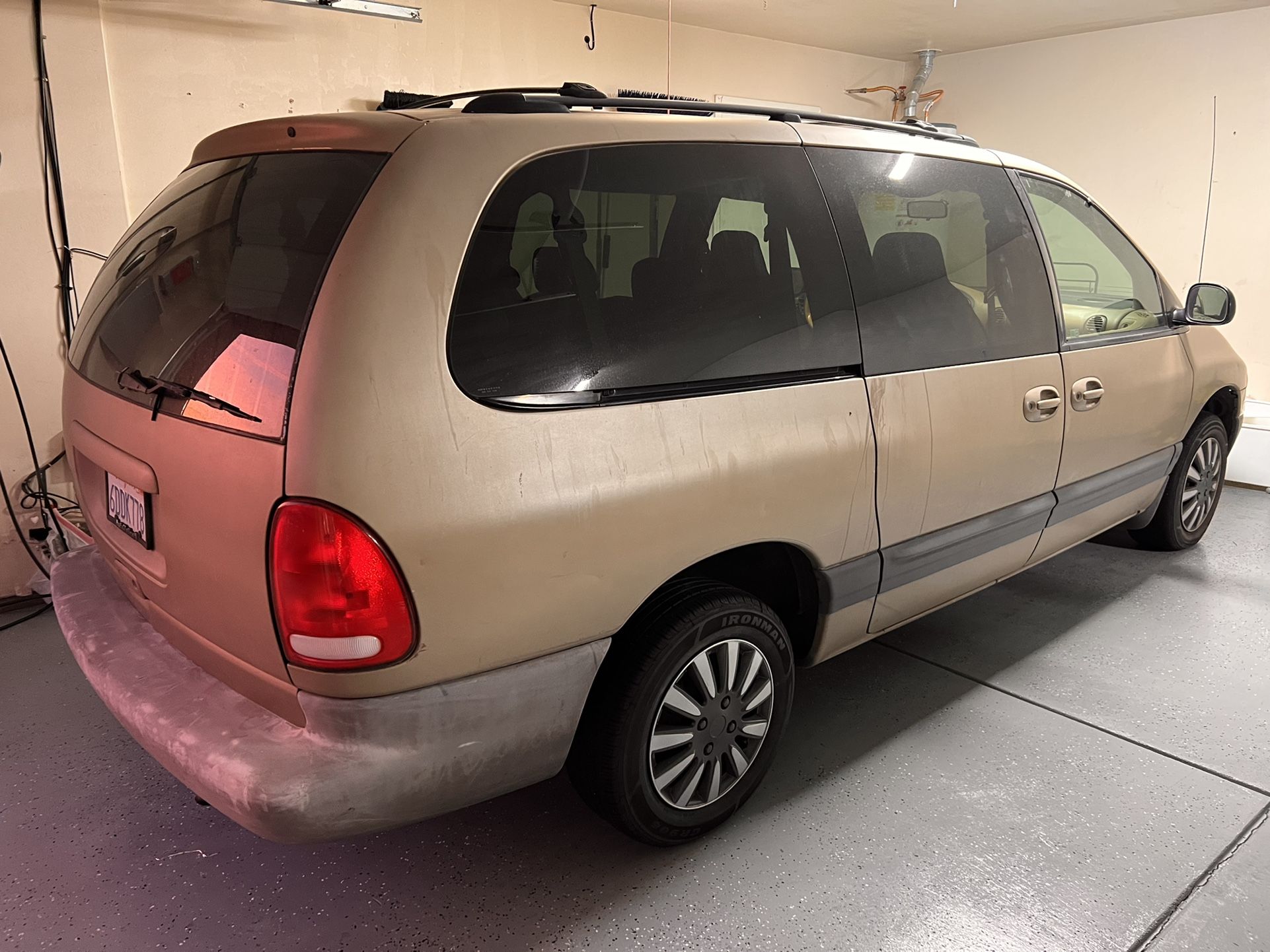 2000 Plymouth Voyager for Sale in Santa Barbara, CA OfferUp