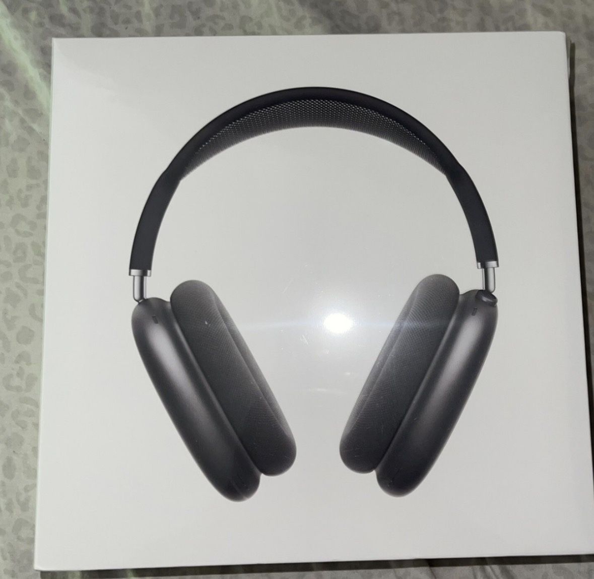 Air pods max black