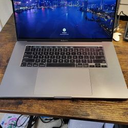 Macbook Pro 16in 2019, i7, 16gb ram, 512gb ssd, battery is normal. Used but good working. No icloud or mdm. Comes with charger