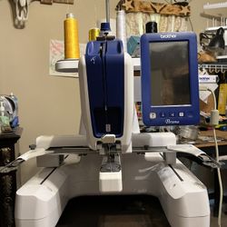 embroidery machine wit tools 