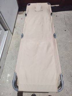 Lounge Tanning Chair
