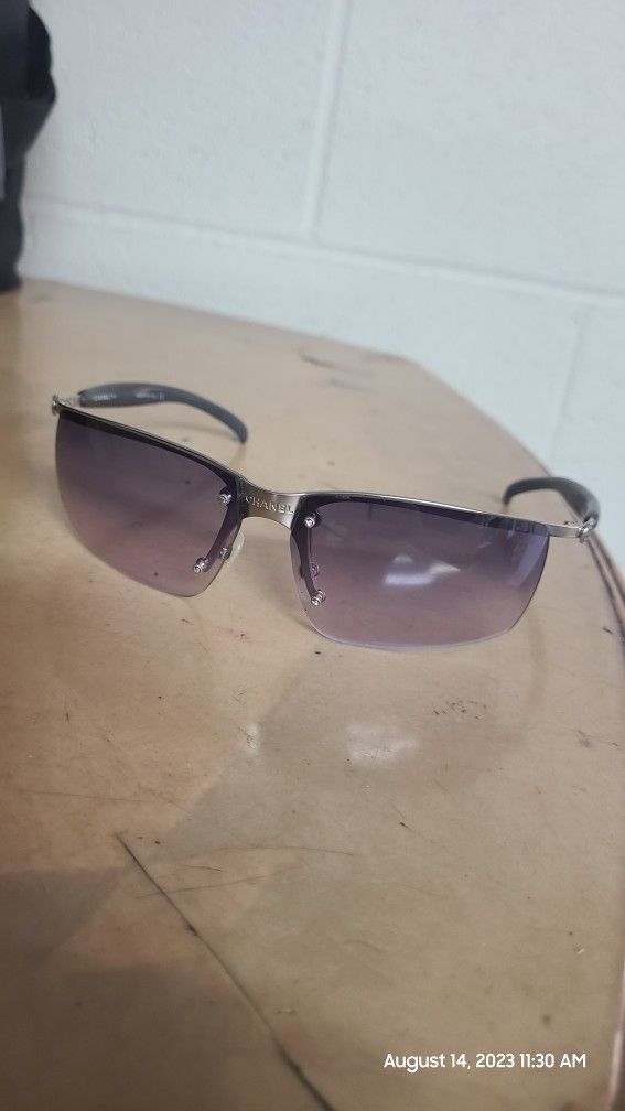 Vintage Chanel 4008 Sunglasses