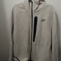 Nike Tech 