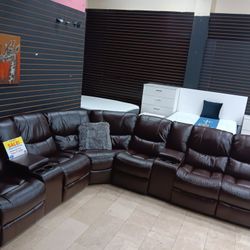 Madrid Brown Leather Reclining Sectional Sofa---$1499---Unreal Pricing!!!---Delivery Available 