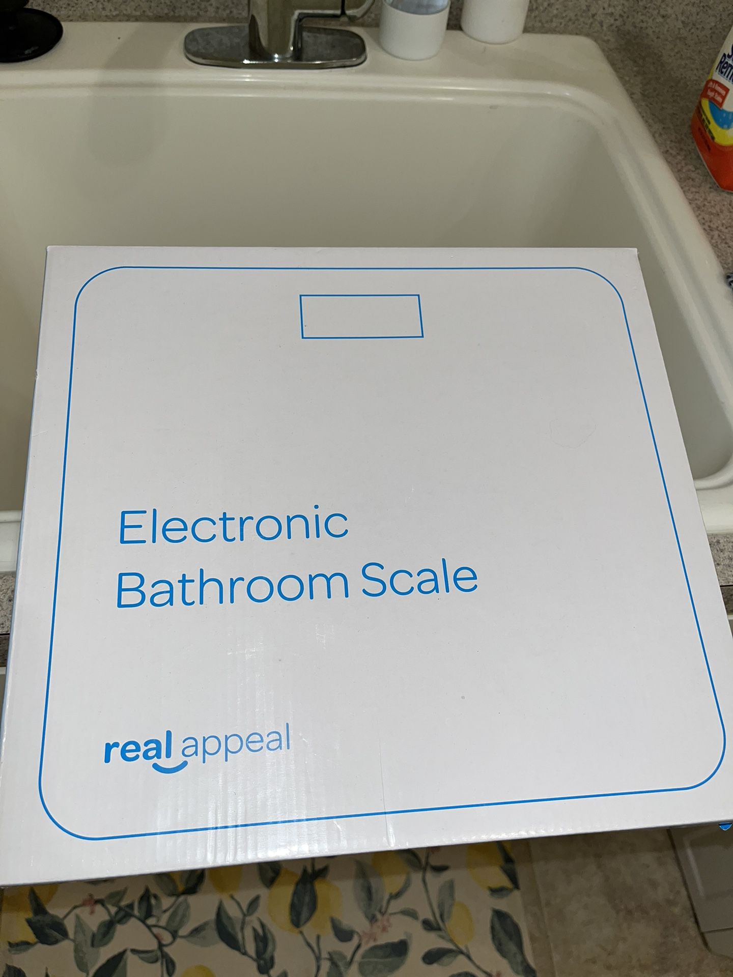 Brand New Electronic Bathroom Scale