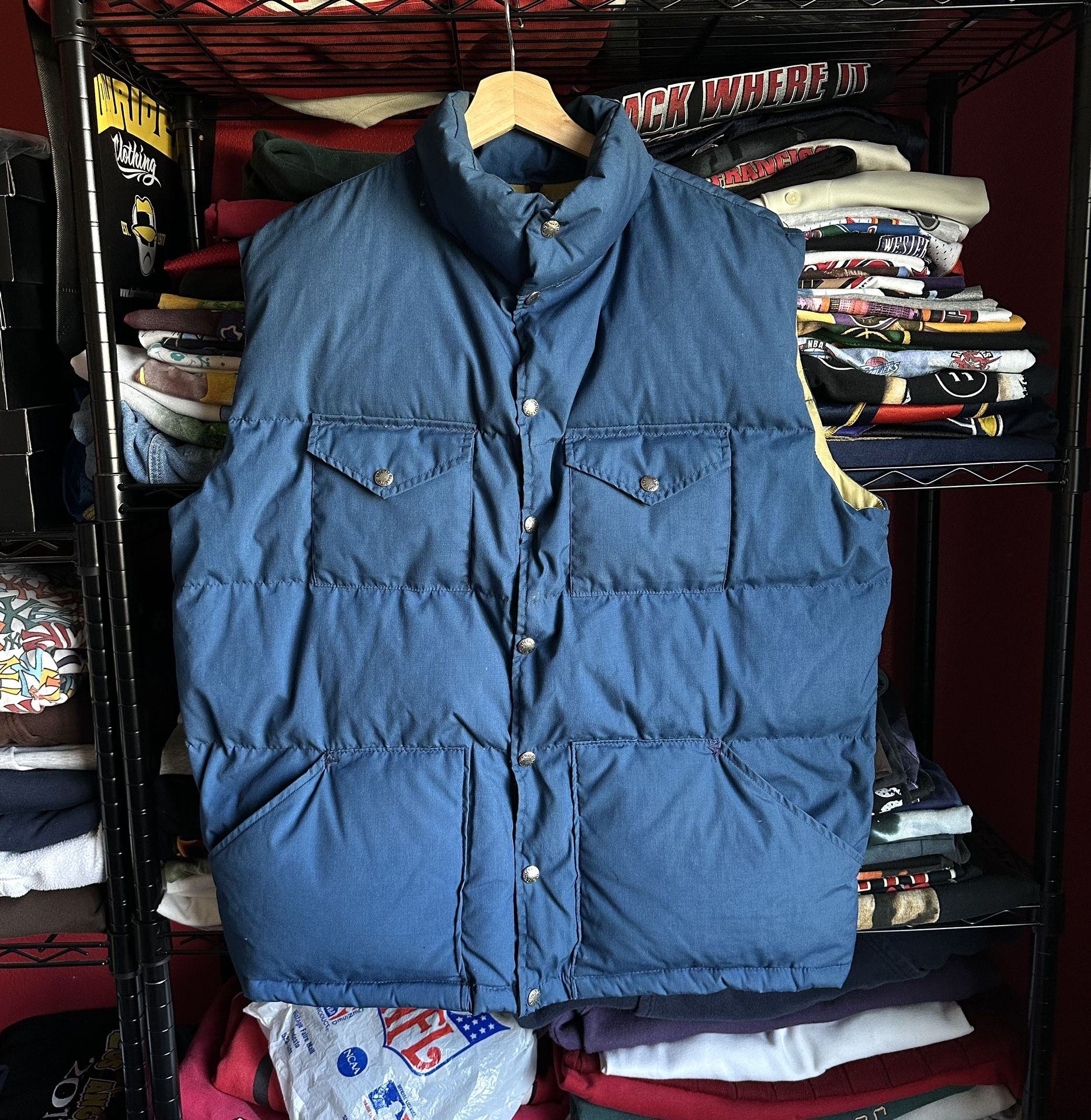 Vintage 80s NorthFace Puffer Vest🔥 size Large in Men for $50‼️‼️