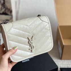 Ysl  NIKI loge White Wallet Crossbody Bag