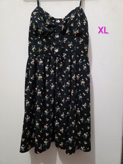 Women’s Clothing Closet Cleanout!