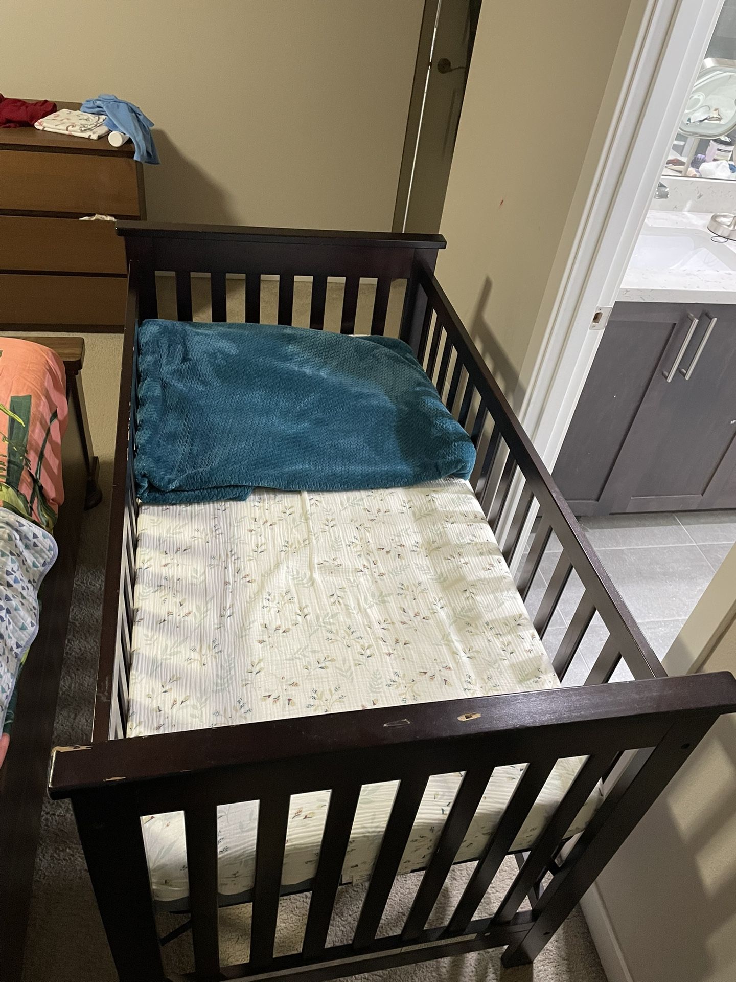 Baby mattress With Sheets