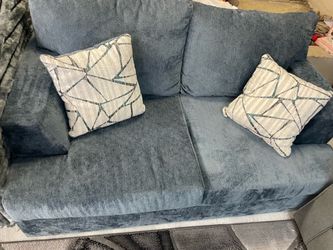 LOVESEAT SALE BLUE