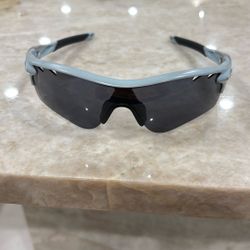 Oakley Radar Lock Grey Finish With Case