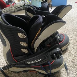 SNOWBOARD BOOTS