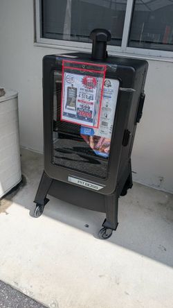 Pit Boss Series 4 Wood Pellet Smoker