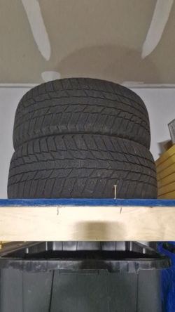 2 winter tires Nexen r17 215/50 2022