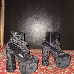 Black Crushed Velvet Killstar HELL-O Boots 