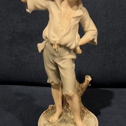 1982 Florence Giuseppe Armani Capodimonte Figurine “Boy With Grapes”