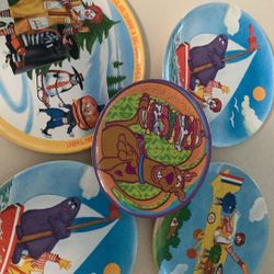 McDonald’s And Scooby Doo Plates From The 1970s And 1980s