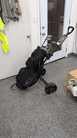 Right Hand Golf Club Set with Bag and Push Cart