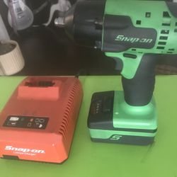 SNAP ON IMPACT DRILL SET NEW 