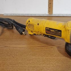 Heavy Duty DeWalt 4 1/2" Angle Grinder D28402 Corded Electric Power Tool