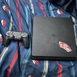 PS4 Slim With Controller