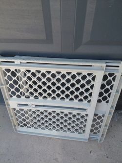 Baby gate
