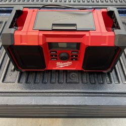 Milwaukee M18 Job site Speaker