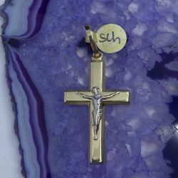 $580 Two Tone Yellow And White Gold Cross Crucifix Religious Charm Pendant