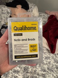 Qualihome Nails and Brads-550 pieces