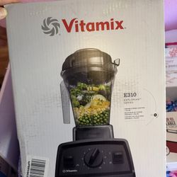 Vitamix 310 Unopened 