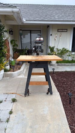 Radial arm saw