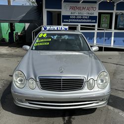 2004 Mercedes Benz E320. Clean Title, Pass Smog, Leather! Runs Great!
