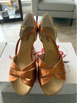 New Dancing Shoes Size 61/2