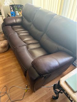 Free Sofa Set