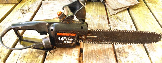 Remington working chainsaw good blade