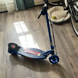 Razor electric scooter