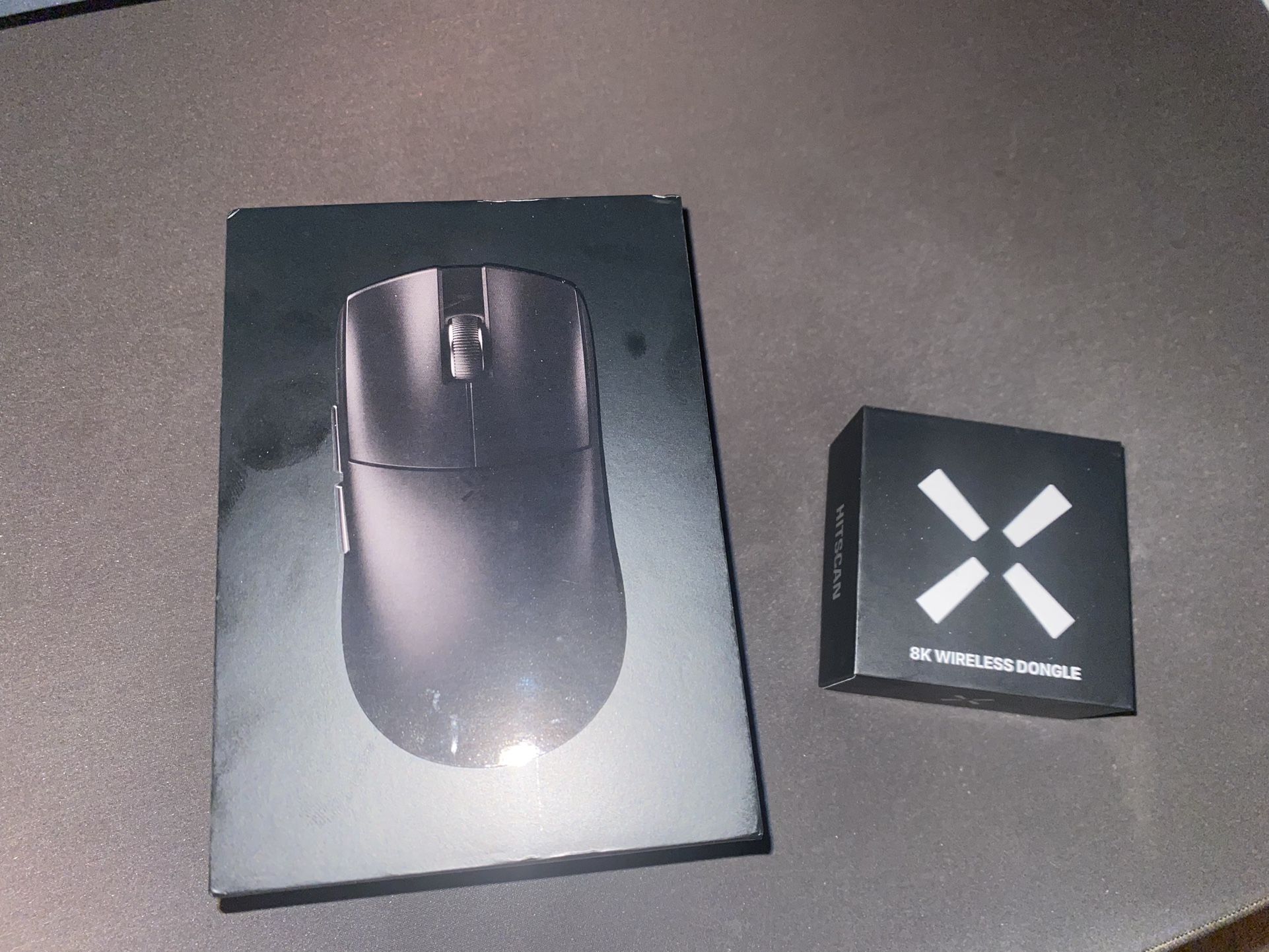 Hitscan Hyperlight with both 1k and 8k polling dongles