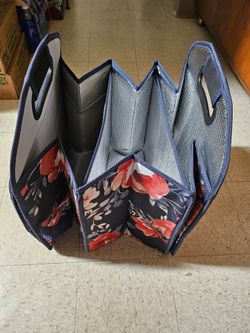 [BRAND NEW] Member's Mark 3-Compartment Trunk Organizer (Floral) - $20