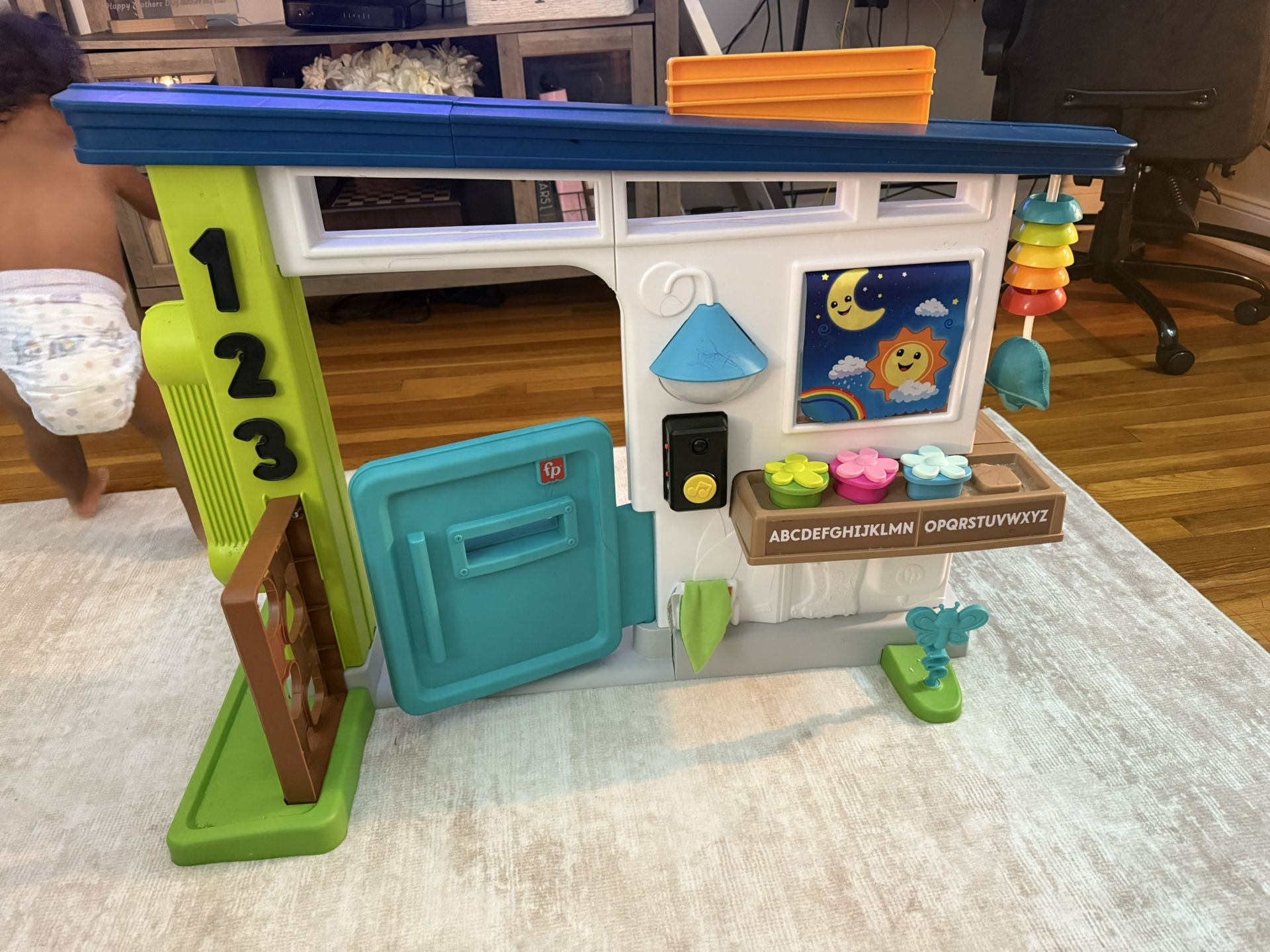 Fisher Price Laugh & Learn Ultimate Playhouse