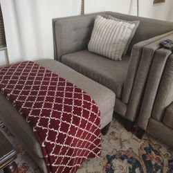 Used Good Condition Set  Couch's 