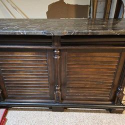 Marble Top bar