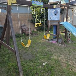 Free swing Set
