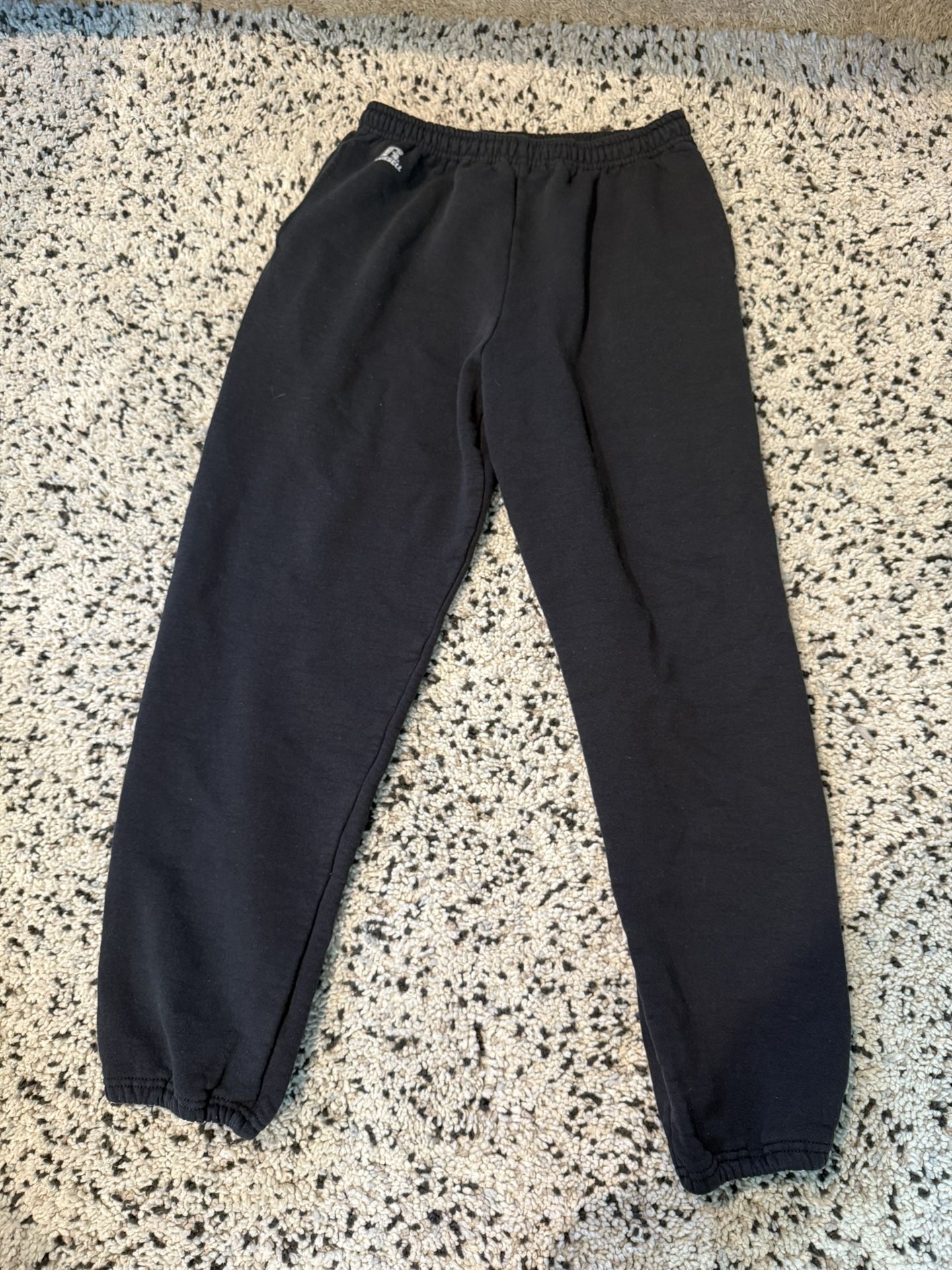 Black Russel Sweats 