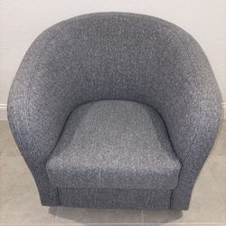 Like New Jason Furniture Swivel Accent Chair Blue And White