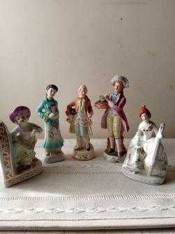 5 Vintage Porcelain Figurines. Great deal.