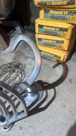 Hobart 60 qts attachments