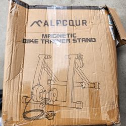 MAGNETIC BIKE TRAINER STAND NEW!